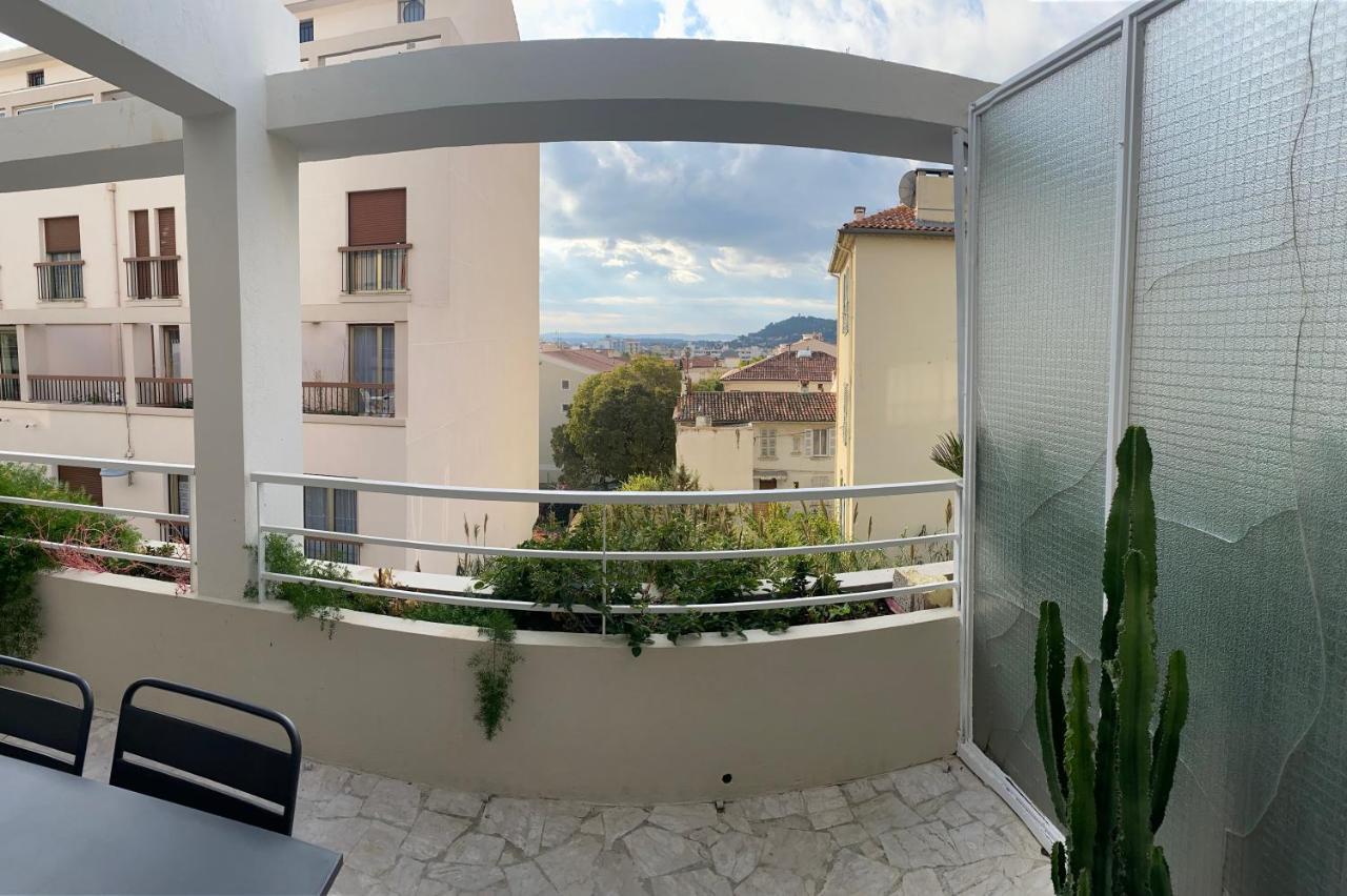 Terrasse Plein Sud - Chaleureux En Centre Ville Hyères Eksteriør billede